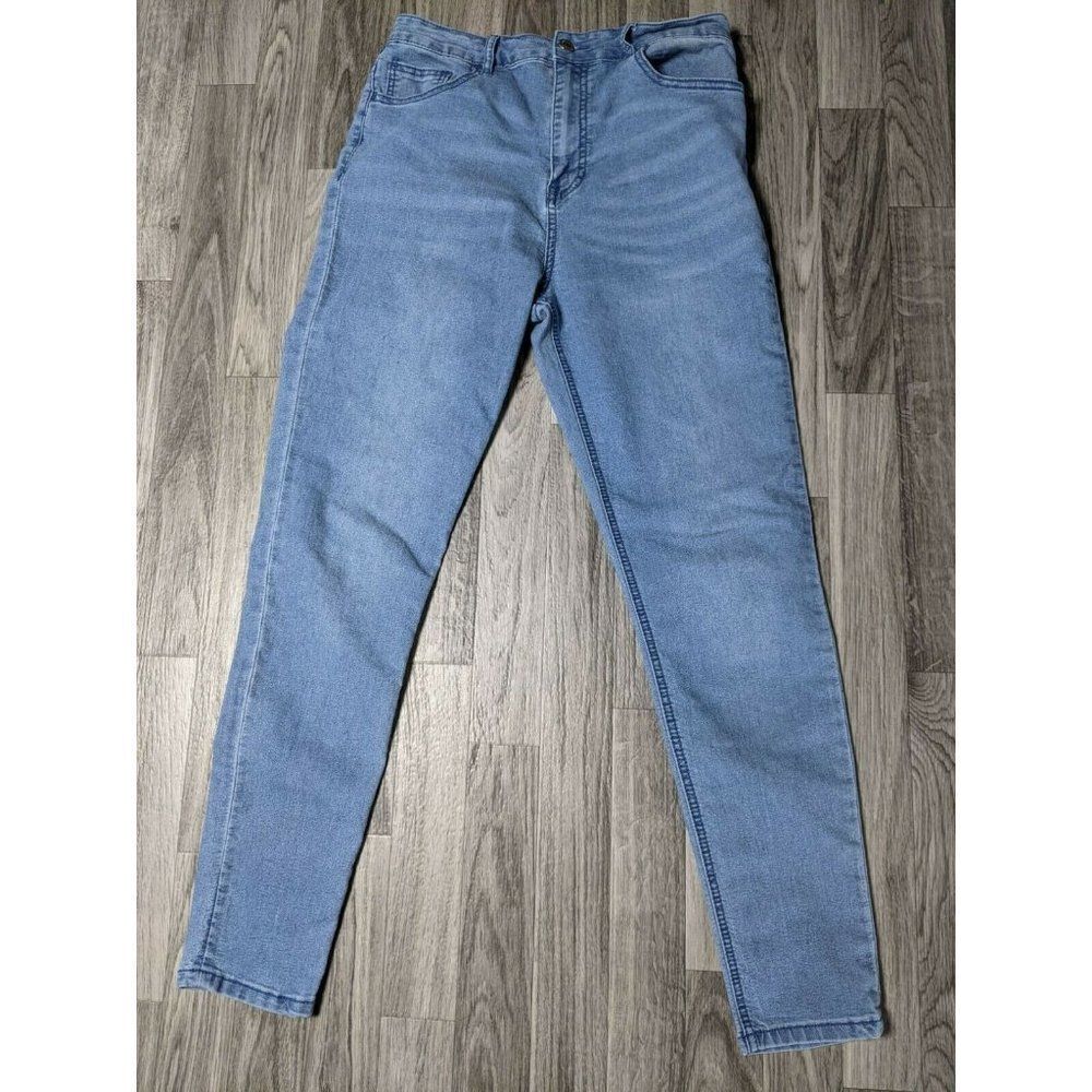 (3/$35) ForeverΒ 21 Womens Size 28 Stretchy LightβWashβ Denim Jeans